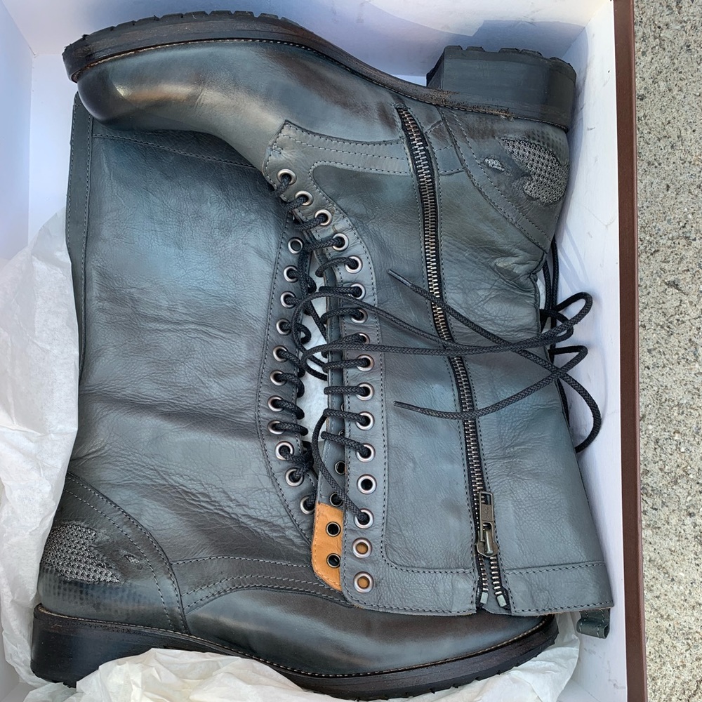 La suite de Milano boots